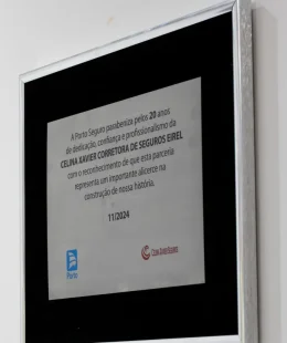 Celina Xavier - Corretora